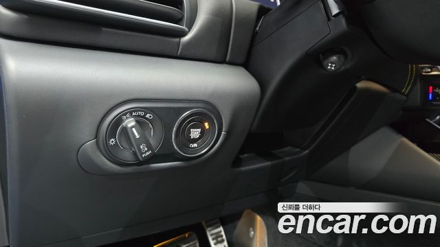 Maserati Levante 2021 — photo 25