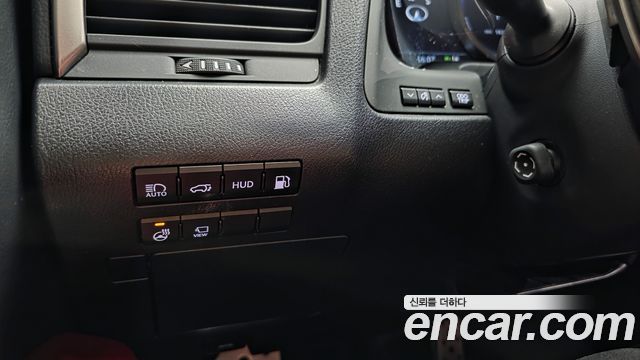 Lexus RX 2021 — photo 25
