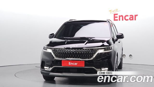 Kia Canival 2023 — photo 3