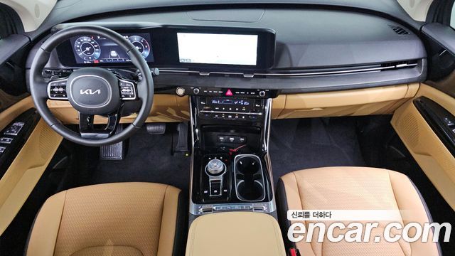 Kia Canival 2023 — photo 10