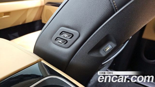 Kia Canival 2023 — photo 27