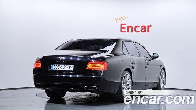 Bentley Flying Spur 2014 — photo 2