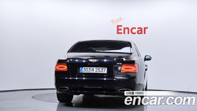 Bentley Flying Spur 2014 — photo 4