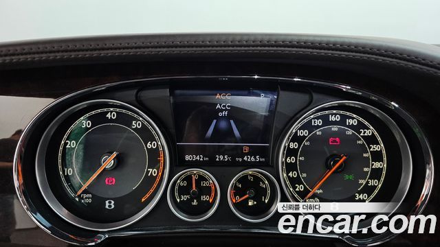 Bentley Flying Spur 2014 — photo 8