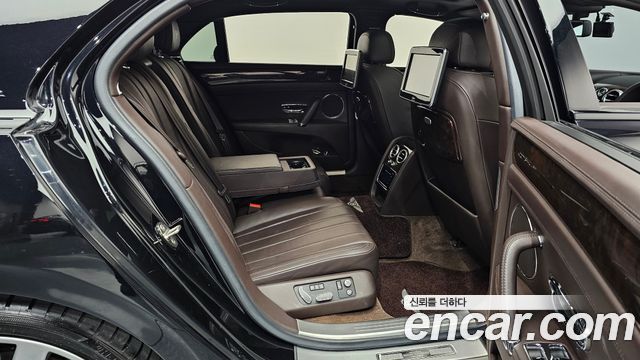 Bentley Flying Spur 2014 — photo 11