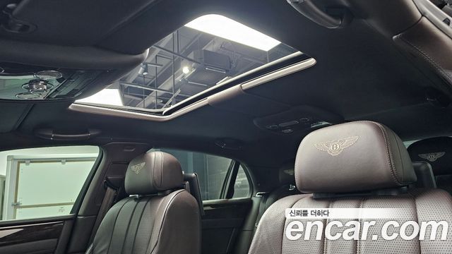Bentley Flying Spur 2014 — photo 15