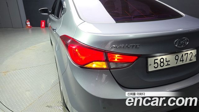 Hyundai AVANTE 2016 — photo 9
