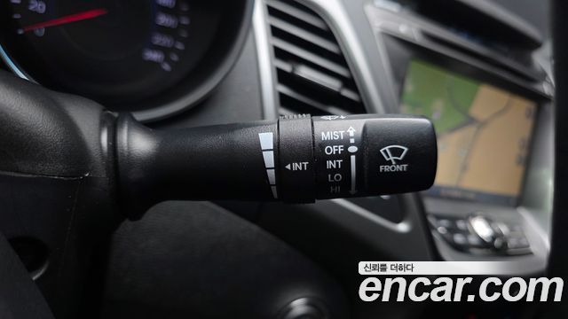 Hyundai AVANTE 2016 — photo 28