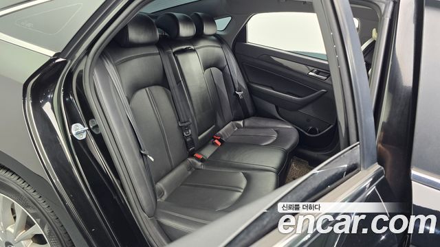 Hyundai Sonata 2015 — photo 18