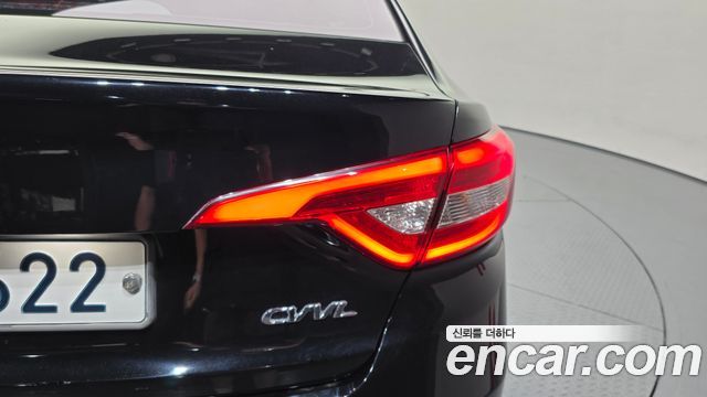 Hyundai Sonata 2015 — photo 9