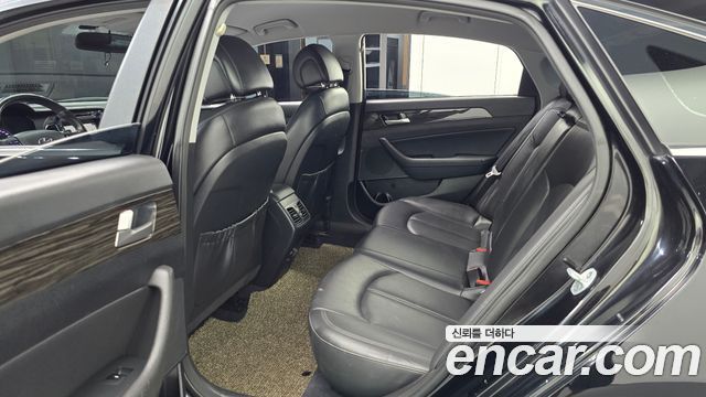 Hyundai Sonata 2015 — photo 16