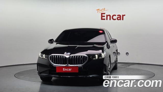 BMW i5 2025 — photo 3