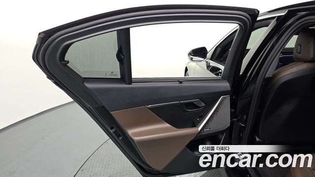 BMW i5 2025 — photo 15