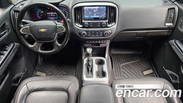 Chevrolet Korea Colorado 2022 — photo 10
