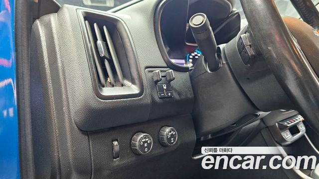 Chevrolet Korea Colorado 2022 — photo 25