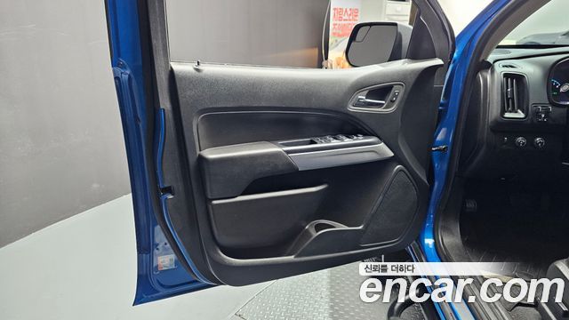 Chevrolet Korea Colorado 2022 — photo 15