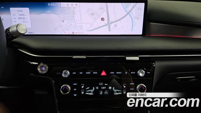 Genesis G80 2025 — photo 20