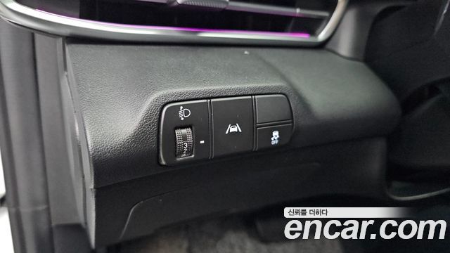 Hyundai AVANTE 2023 — photo 14