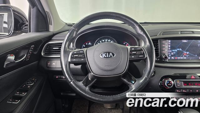 Kia Sorento 2018 — photo 12