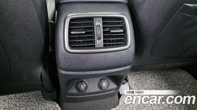 Kia Sorento 2018 — photo 18