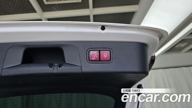 Mercedes-Benz GLC-Class 2021 — photo 31