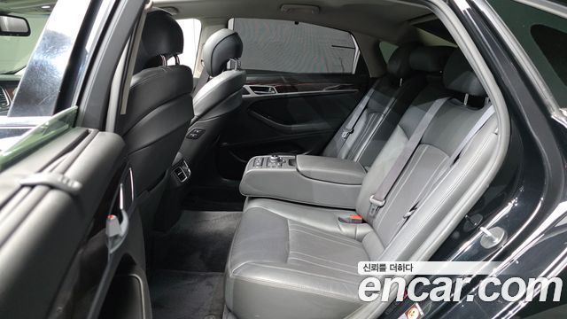 Hyundai Genesis 2016 — photo 18