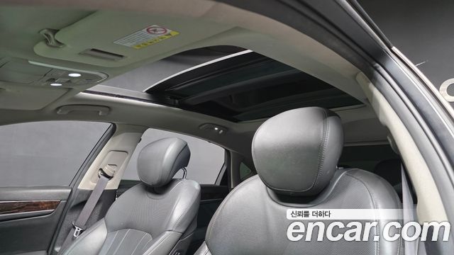 Hyundai Genesis 2016 — photo 24