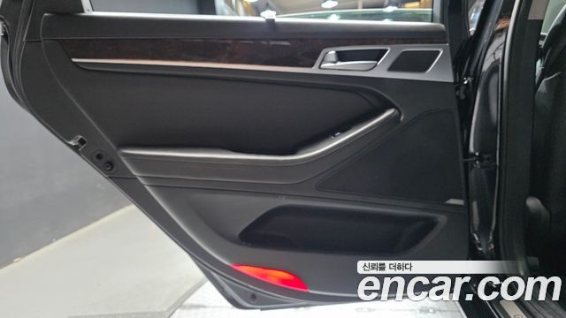 Hyundai Genesis 2016 — photo 15