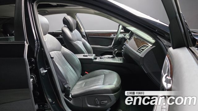 Hyundai Genesis 2016 — photo 16