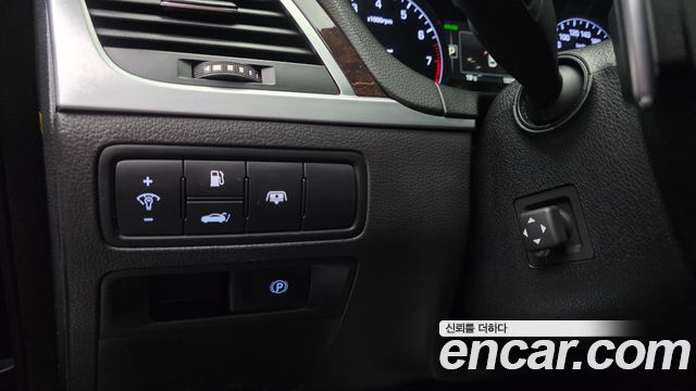 Hyundai Genesis 2016 — photo 27