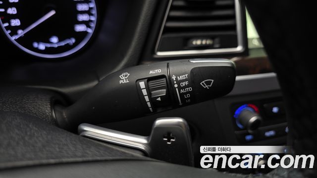 Hyundai Genesis 2016 — photo 28