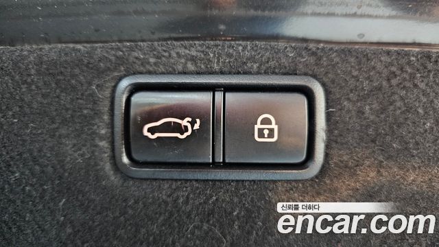 Hyundai Genesis 2016 — photo 32