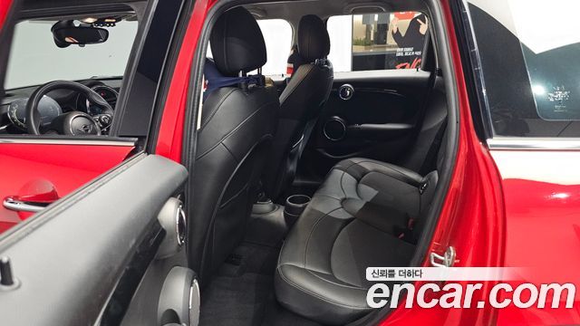 Mini Cooper 2021 — photo 17
