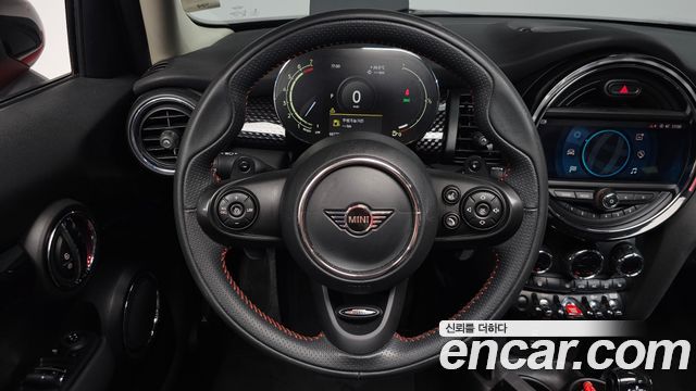 Mini Cooper 2021 — photo 19