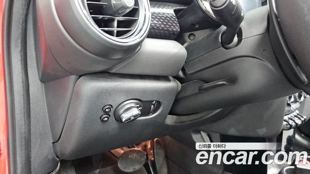 Mini Cooper 2021 — photo 27