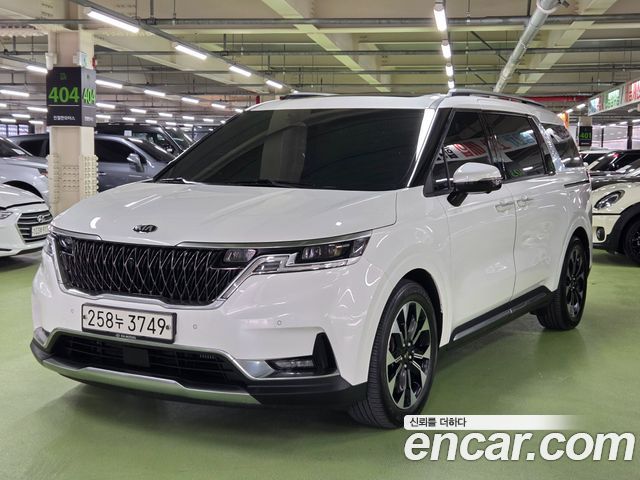 Kia Canival 2021 — photo 1