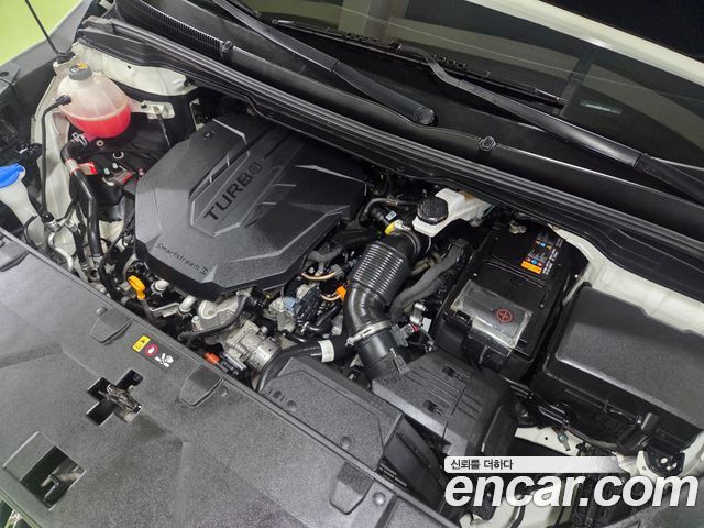 Kia Canival 2021 — photo 9