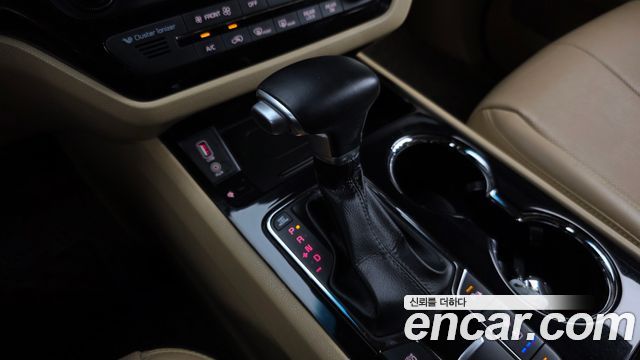 Kia Canival 2019 — photo 12