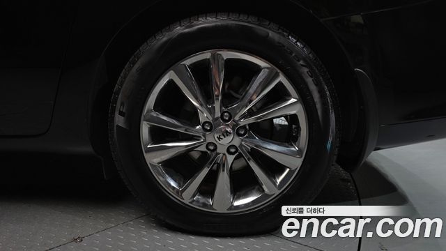 Kia Canival 2019 — photo 7