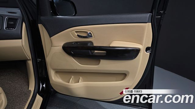 Kia Canival 2019 — photo 15