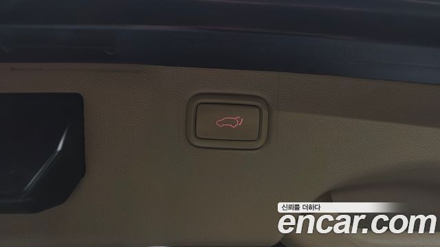 Kia Canival 2019 — photo 28