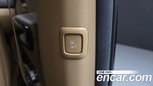 Kia Canival 2019 — photo 30