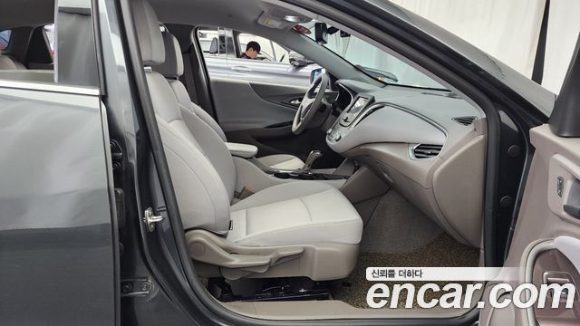 Chevrolet Korea Malibu 2018 — photo 17