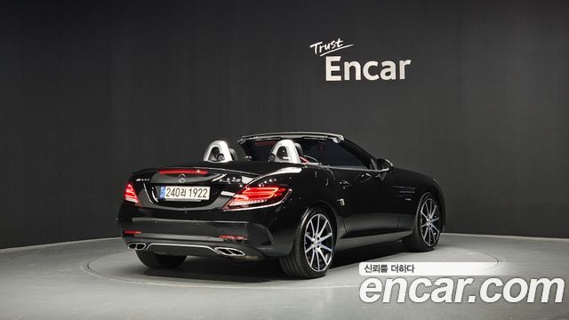 Mercedes-Benz SLC-Class 2018 — photo 2