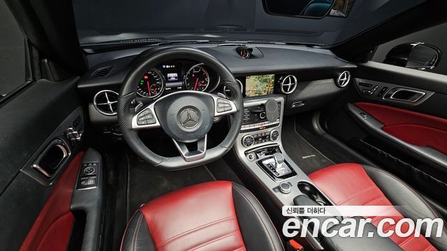 Mercedes-Benz SLC-Class 2018 — photo 10
