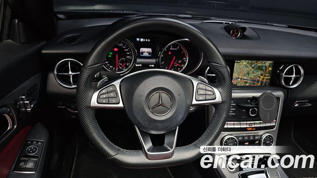 Mercedes-Benz SLC-Class 2018 — photo 17