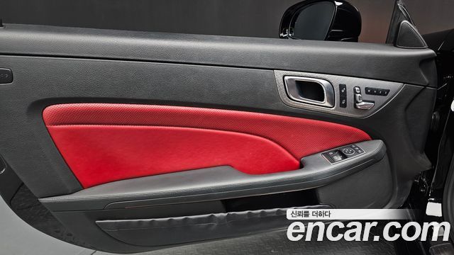 Mercedes-Benz SLC-Class 2018 — photo 14