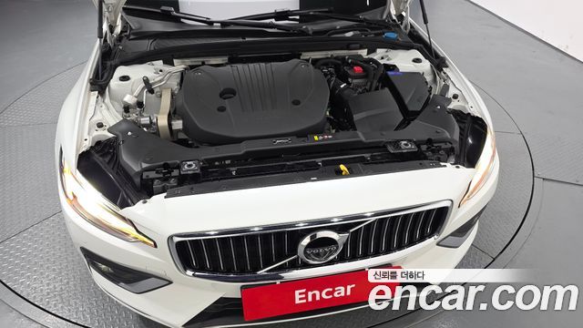 Volvo S60 2021 — photo 6