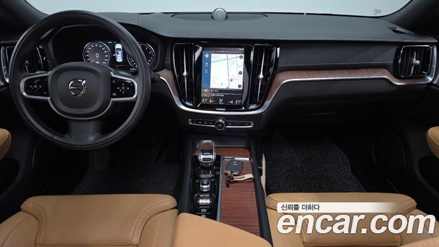 Volvo S60 2021 — photo 10
