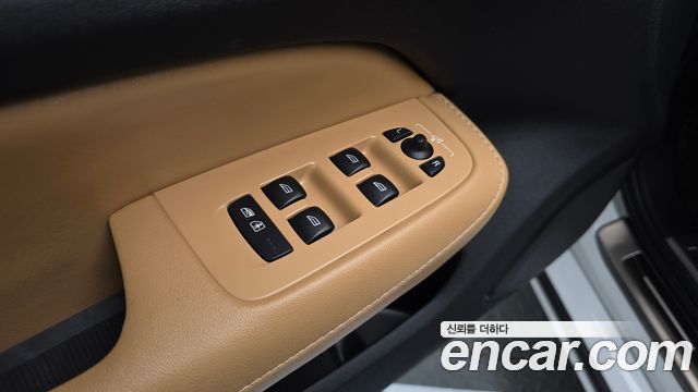 Volvo S60 2021 — photo 28